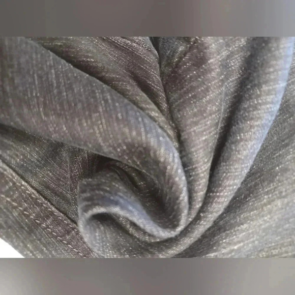 Tahari EUC Dark Wash Straight Leg Jeans Size  4 - Picture 8 of 9